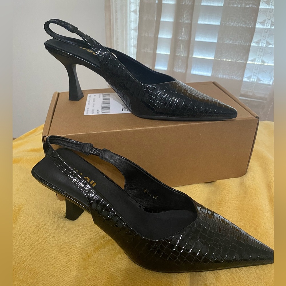 Elegant Black Slingback Heels